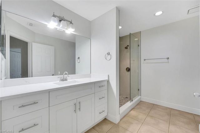 9624 CRESCENT GARDEN DR 201, Naples, FL 34109