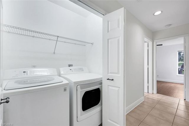 9624 CRESCENT GARDEN DR 201, Naples, FL 34109