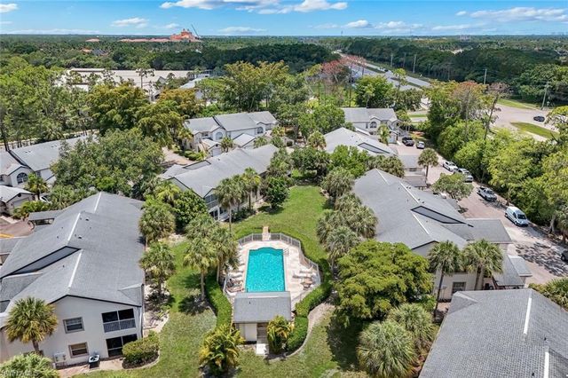 9624 CRESCENT GARDEN DR 201, Naples, FL 34109