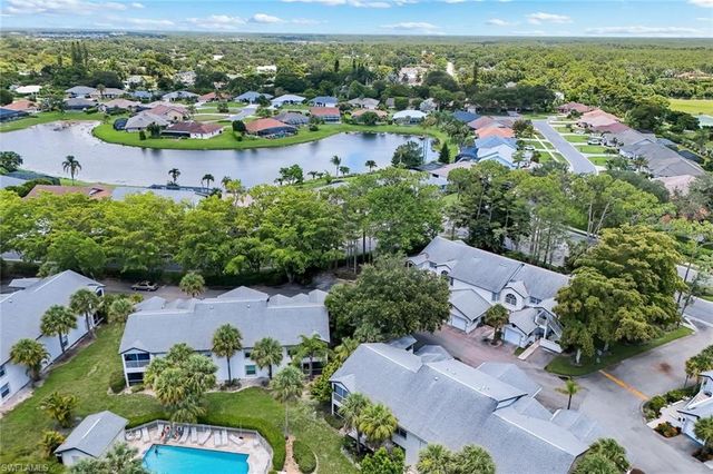 9624 CRESCENT GARDEN DR 201, Naples, FL 34109
