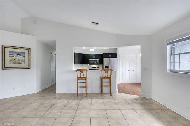 9624 CRESCENT GARDEN DR 201, Naples, FL 34109