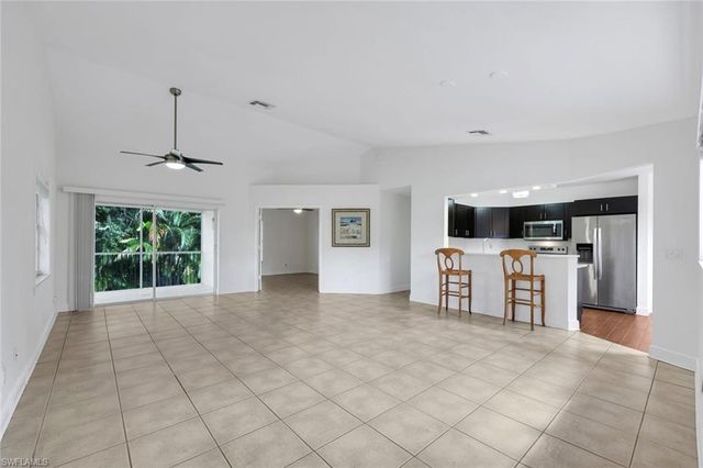 9624 CRESCENT GARDEN DR 201, Naples, FL 34109