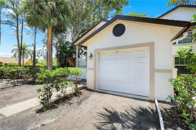 9624 CRESCENT GARDEN DR 201, Naples, FL 34109