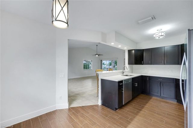 9624 CRESCENT GARDEN DR 201, Naples, FL 34109