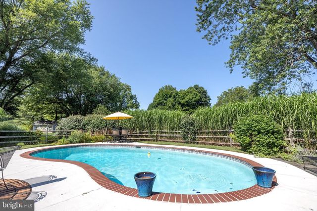 3547 N SUGAN RD, New Hope, PA 18938