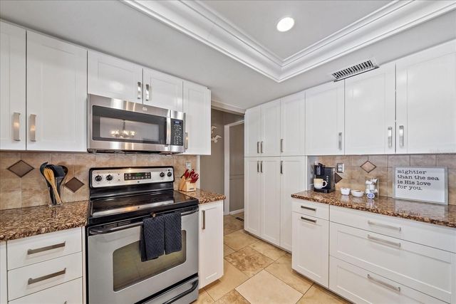 3209 ASHTON ROAD, Sarasota, FL 34231