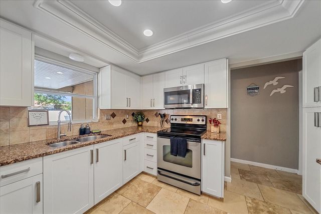 3209 ASHTON ROAD, Sarasota, FL 34231