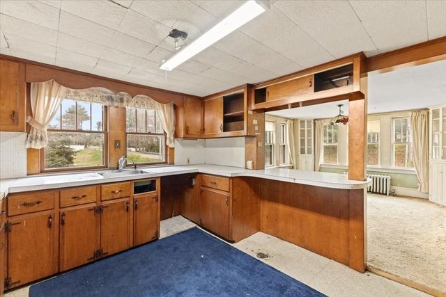 57 Onset Ave, Wareham, MA 02532