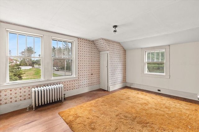 57 Onset Ave, Wareham, MA 02532