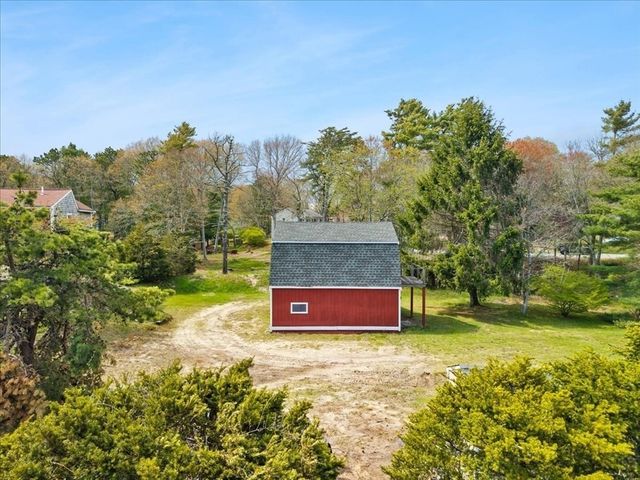 57 Onset Ave, Wareham, MA 02532