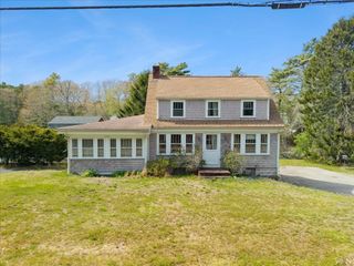 57 Onset Ave, Wareham, MA 02532