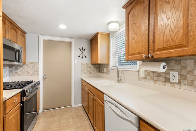 1214 Mount Capote, San Antonio, TX 78213