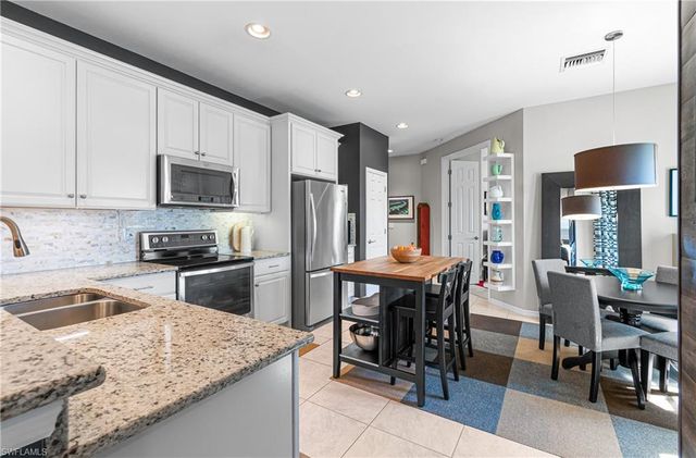 10484 Severino LN, Fort Myers, FL 33913