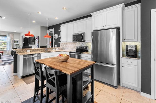 10484 Severino LN, Fort Myers, FL 33913