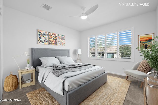 1427 E Blue Granite Drive, Green Valley, AZ 85614