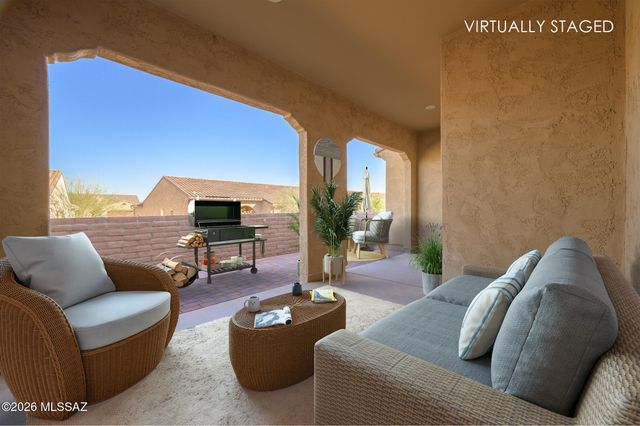 1427 E Blue Granite Drive, Green Valley, AZ 85614