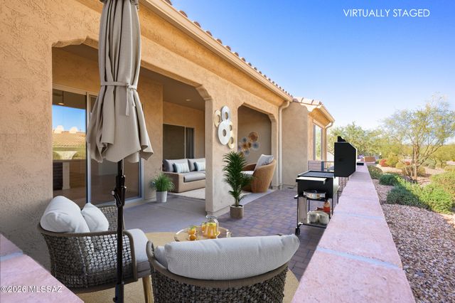 1427 E Blue Granite Drive, Green Valley, AZ 85614