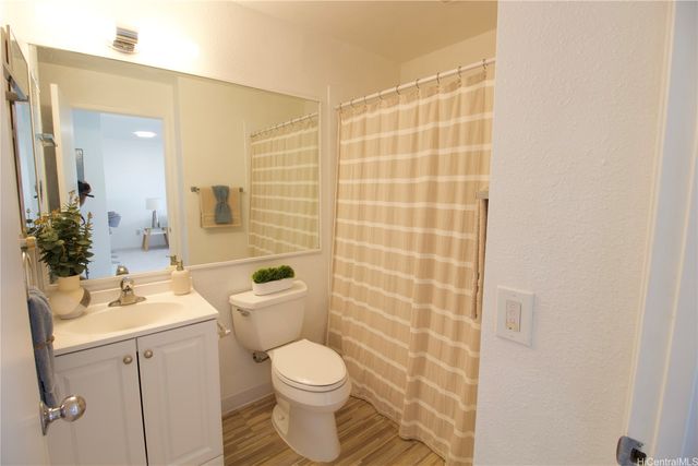 92-1179 Palahia Street J202, Kapolei, HI 96707