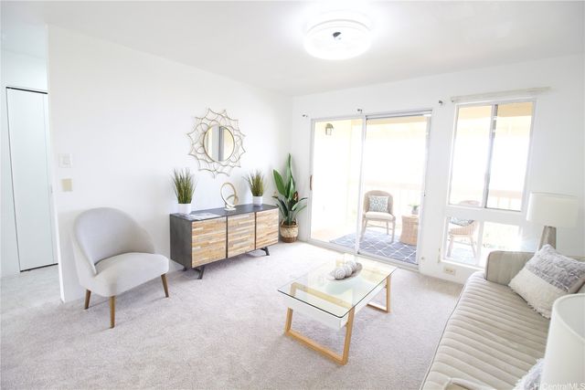 92-1179 Palahia Street J202, Kapolei, HI 96707