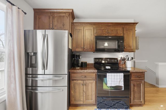 1937 Sutterwoods Road, Junction City, KS 66441