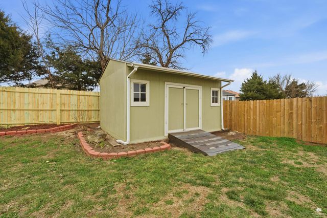 1937 Sutterwoods Road, Junction City, KS 66441