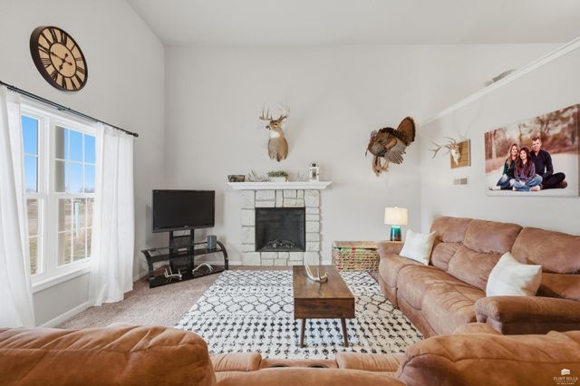 1937 Sutterwoods Road, Junction City, KS 66441