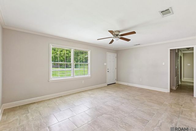8977 Nolen Dr, Baton Rouge, LA 70810