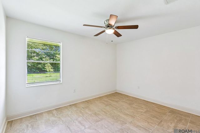 8977 Nolen Dr, Baton Rouge, LA 70810