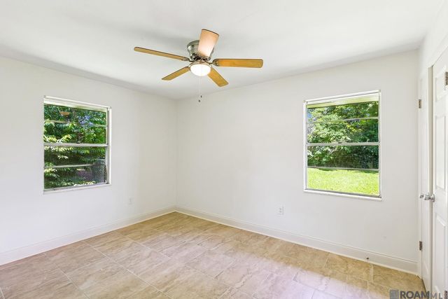 8977 Nolen Dr, Baton Rouge, LA 70810
