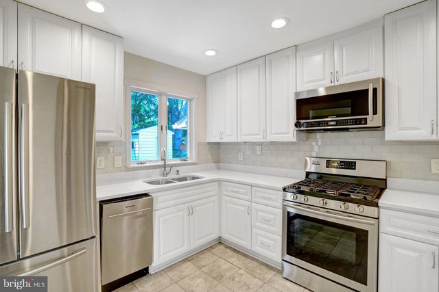 8015 NEW MARKET RD, Alexandria, VA 22308