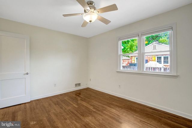 8015 NEW MARKET RD, Alexandria, VA 22308