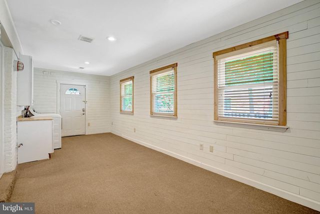 8015 NEW MARKET RD, Alexandria, VA 22308