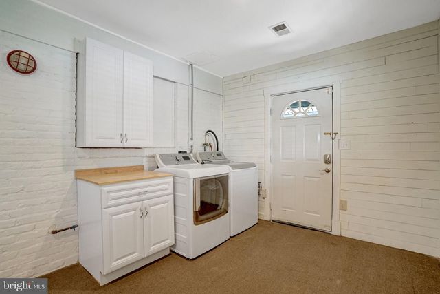 8015 NEW MARKET RD, Alexandria, VA 22308