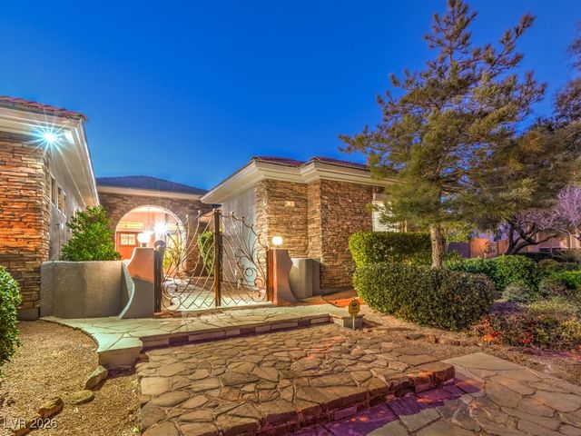 3 Pine Hollow Drive, Henderson, NV 89052