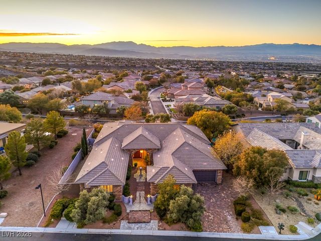 3 Pine Hollow Drive, Henderson, NV 89052