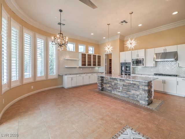 3 Pine Hollow Drive, Henderson, NV 89052