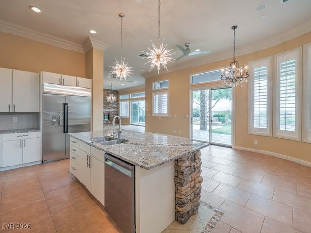 3 Pine Hollow Drive, Henderson, NV 89052