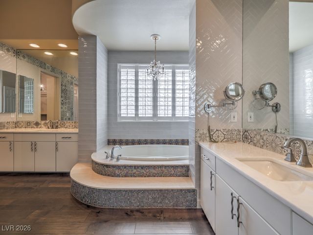 3 Pine Hollow Drive, Henderson, NV 89052