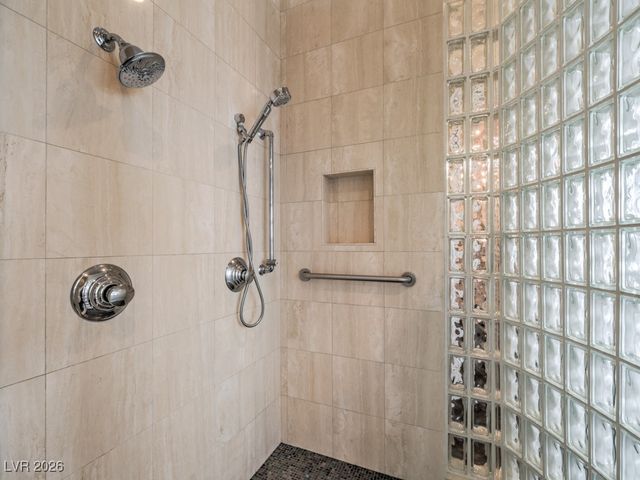 3 Pine Hollow Drive, Henderson, NV 89052