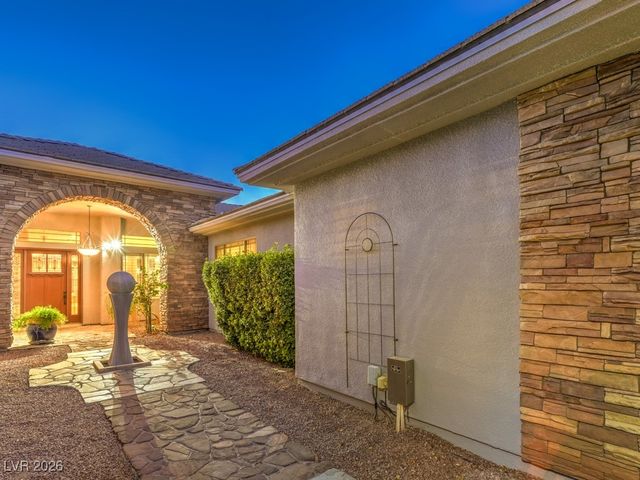 3 Pine Hollow Drive, Henderson, NV 89052