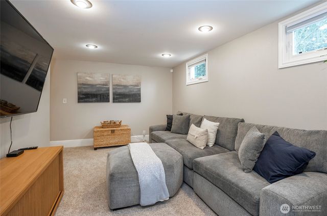 4414 Chrisella Road E, Edgewood, WA 98372