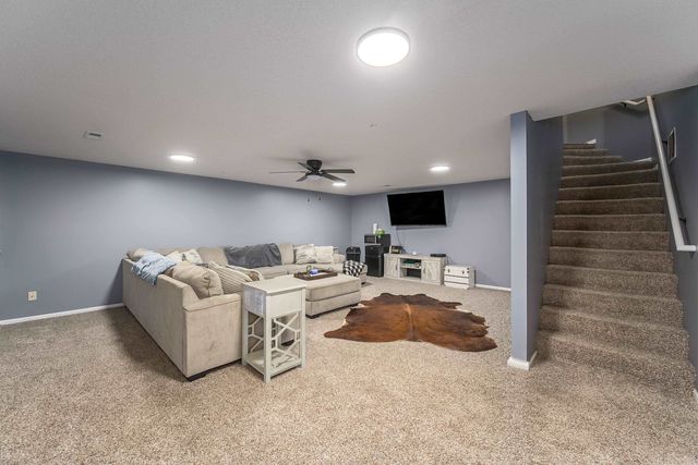 5122 N Peregrine Ct, Wichita, KS 67219