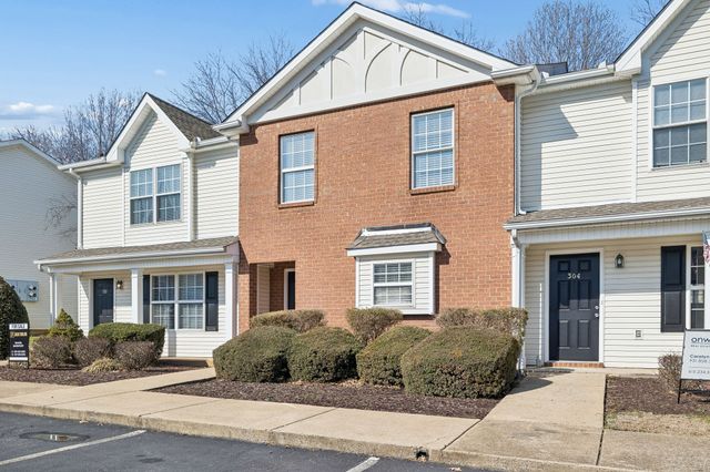 306 Arapaho Dr, Murfreesboro, TN 37128