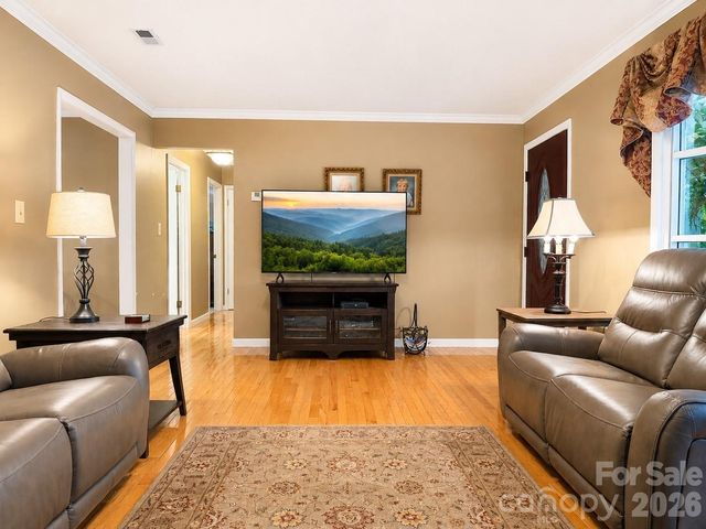 552 Coxes Creek Church Road, Marion, NC 28752