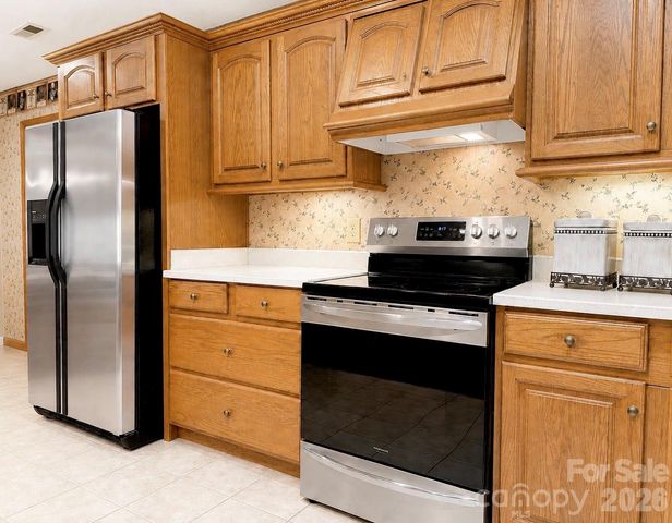 552 Coxes Creek Church Road, Marion, NC 28752
