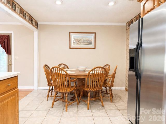 552 Coxes Creek Church Road, Marion, NC 28752
