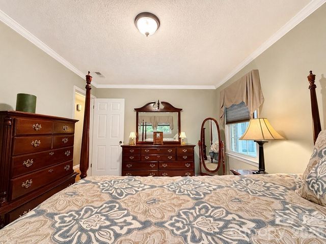 552 Coxes Creek Church Road, Marion, NC 28752