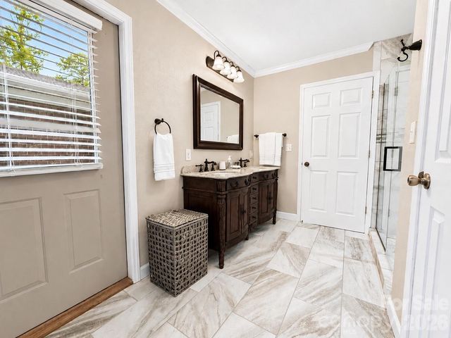 552 Coxes Creek Church Road, Marion, NC 28752