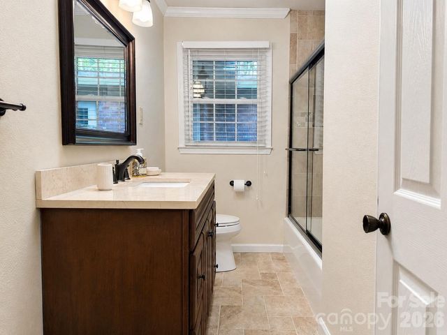 552 Coxes Creek Church Road, Marion, NC 28752