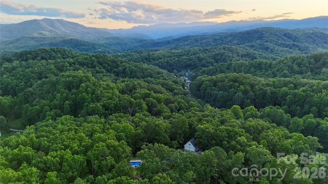 552 Coxes Creek Church Road, Marion, NC 28752